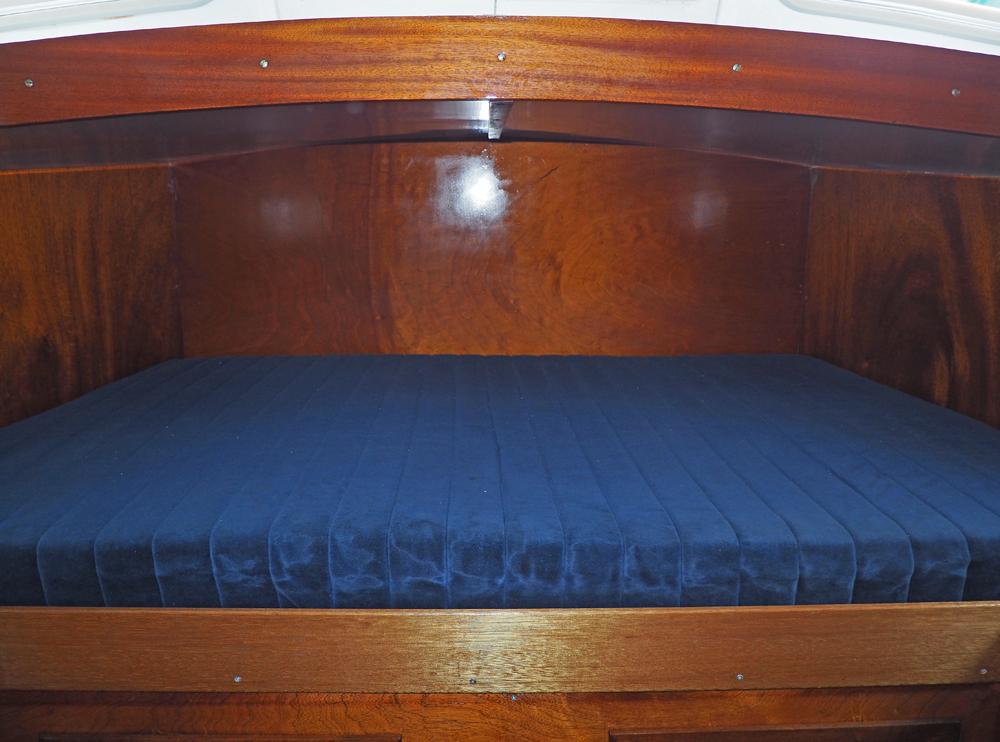 Cabin en avant, H&eacute;bergements